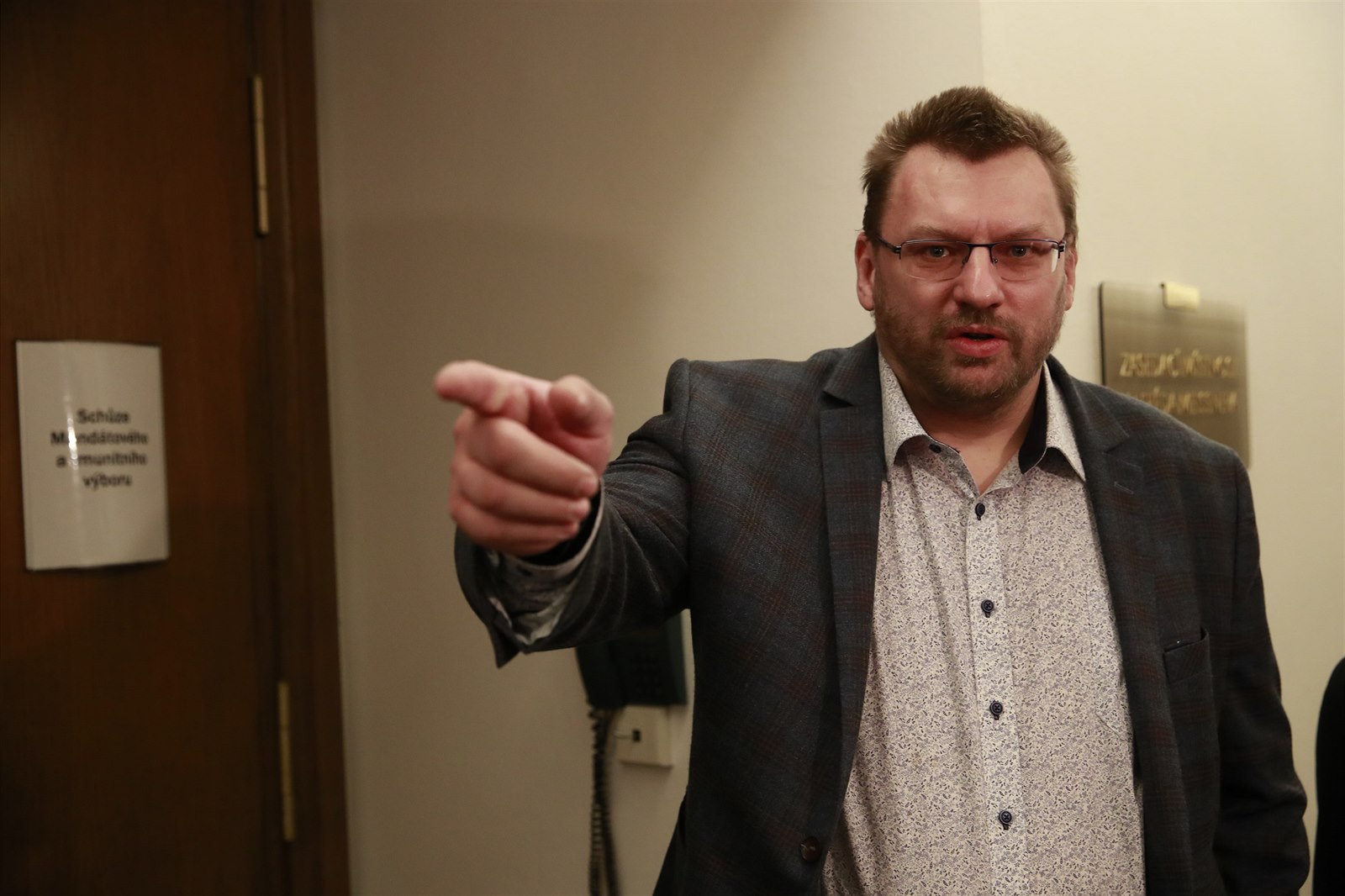 Committee recommends stripping immunity of MP Volny - Czech Points