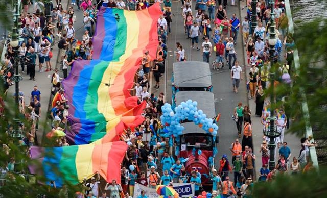Pride Festival kicks off in Prague - Czech Points