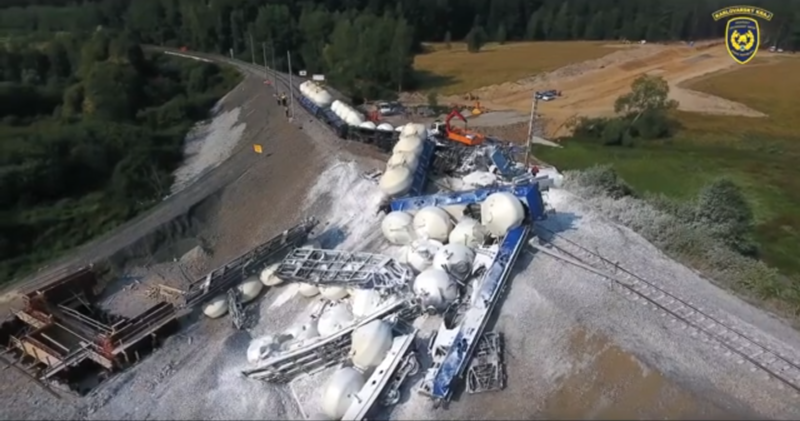 Fire service releases video of train derailment! - Czech Points